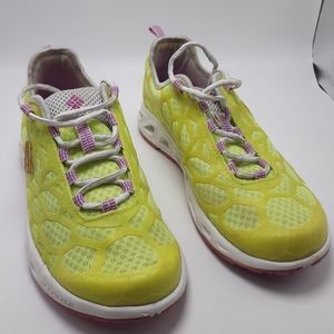 Columbia womens athletic shoe sz 9.5